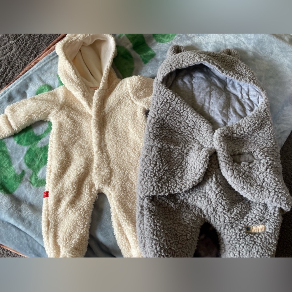 Magnet me and blue snail baby robe/cozy warming onesie